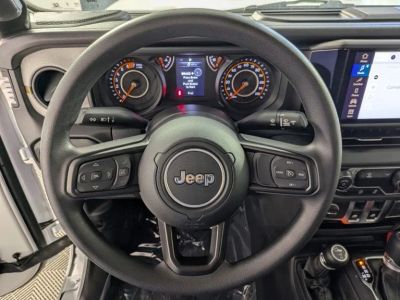 2026 Jeep Wrangler — photo 16 view