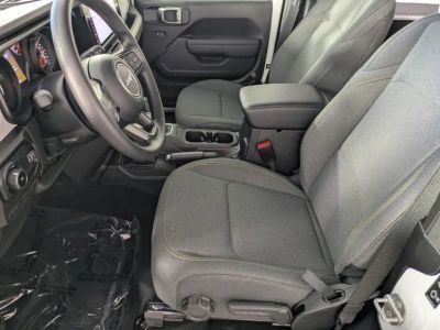 2026 Jeep Wrangler — photo 10 view