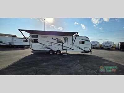 2023 Coachmen RV Freedom Express - Photo 3