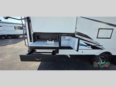 2023 Coachmen RV Freedom Express - Photo 16