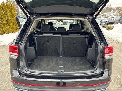 2025 Volkswagen Atlas 2.0T SE W/Technology - Photo 1