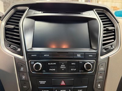 2018 Hyundai Santa Fe — photo 7 view