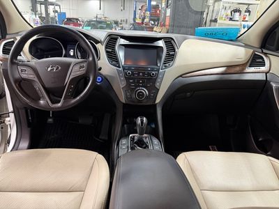 2018 Hyundai Santa Fe — photo 9 view