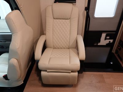 2026 NeXus RV Viper - Photo 13