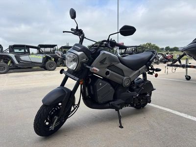 2025 Honda Navi Arctic Silver Metallic - Photo 2