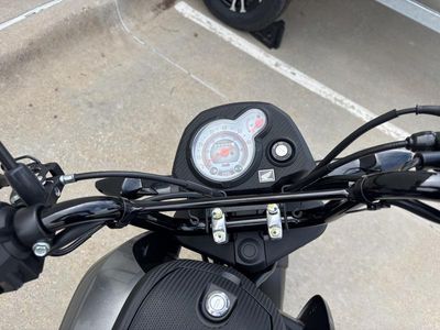 2025 Honda Navi Arctic Silver Metallic - Photo 8