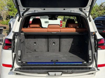 2026 BMW 3 Series — photo 11 view