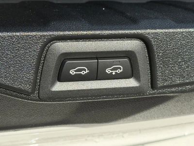 2026 BMW 3 Series — photo 13 view