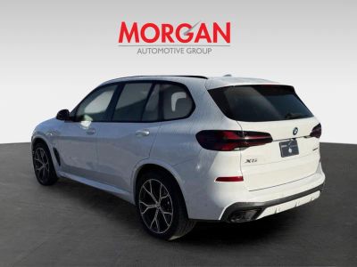 2026 BMW 3 Series — engine compartment view