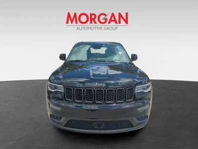 2019 Jeep Grand Cherokee — rear three-quarter view