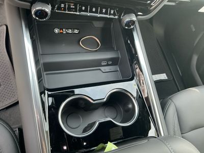 2026 Chevrolet Tahoe — photo 13 view