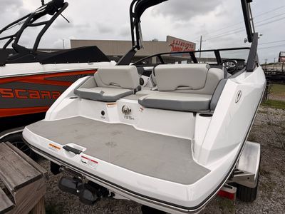 2025 Scarab 195 SE - Photo 5