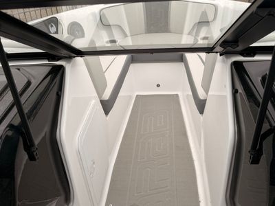 2025 Scarab 195 SE - Photo 9