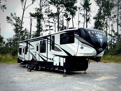 2021 Heartland Cyclone - Photo 1