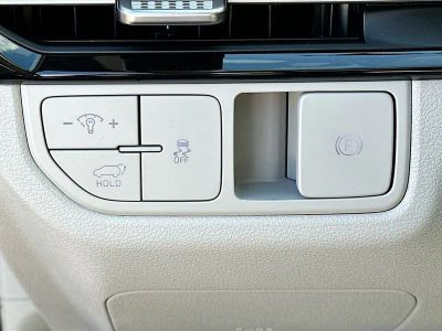2026 Kia Sportage — photo 10 view