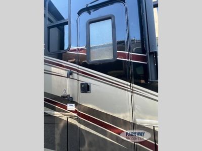 2013 Thor Motor Coach Challenger - Photo 3