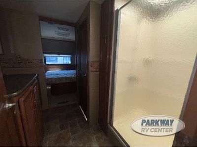 2013 Thor Motor Coach Challenger - Photo 16