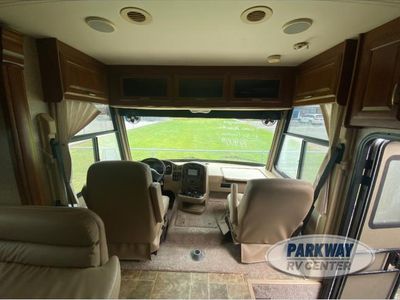 2013 Thor Motor Coach Challenger - Photo 8