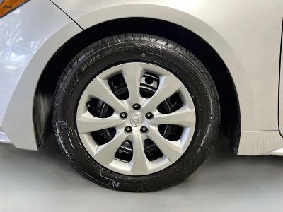 2025 Toyota Corolla — photo 11 view
