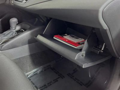 2025 Toyota Corolla — photo 32 view