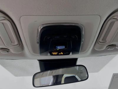2025 Toyota Corolla — photo 18 view