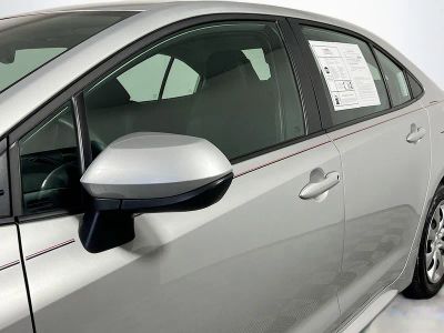2025 Toyota Corolla — photo 10 view
