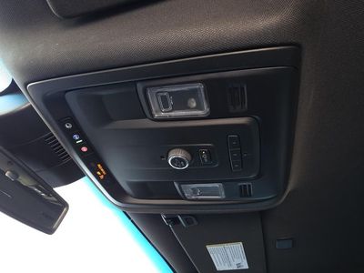 2023 Chevrolet Suburban - Photo 29