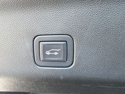 2023 Chevrolet Suburban - Photo 14
