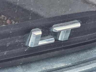 2023 Chevrolet Suburban - Photo 32
