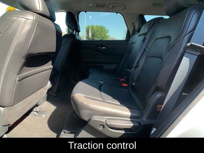 2025 Nissan Pathfinder SL - Photo 27