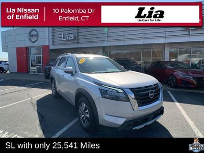 2025 Nissan Pathfinder SL - Photo 2