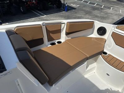 2025 Yamaha Boats 222SD - Photo 15