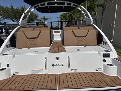 2025 Yamaha Boats 222SD - Photo 9