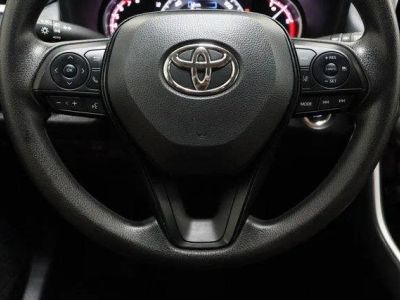 2025 Toyota RAV4 FWD - Photo 24