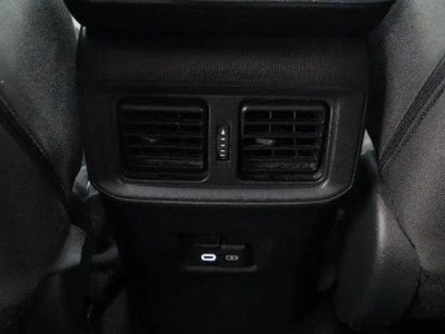 2025 Toyota RAV4 FWD - Photo 30