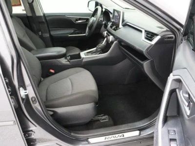 2025 Toyota RAV4 FWD - Photo 39