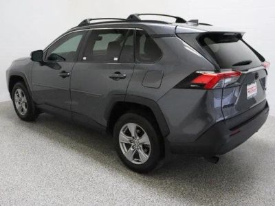 2025 Toyota RAV4 FWD - Photo 9