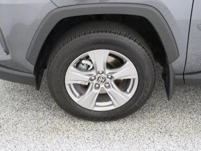 2025 Toyota RAV4 FWD - Photo 11