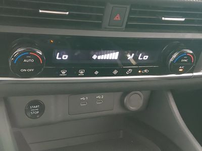 2025 Nissan Rogue — photo 18 view