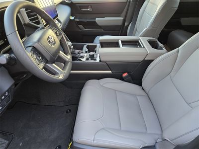 2026 Toyota Tundra - Photo 8
