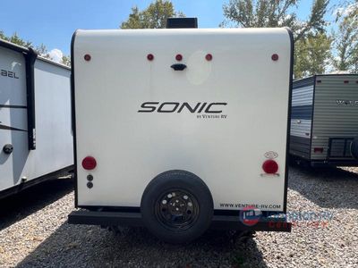 2021 Venture RV Sonic - Photo 6