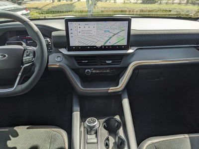 2026 Ford Explorer — photo 13 view