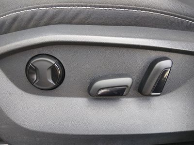 2024 Volkswagen Taos - Photo 20