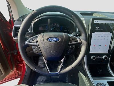 2022 Ford Edge — photo 10 view