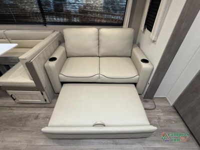 2026 Coachmen RV Catalina Legacy — photo 21 view