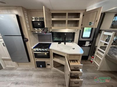2026 Coachmen RV Catalina Legacy — photo 13 view