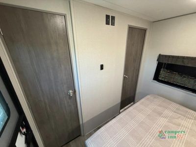 2026 Coachmen RV Catalina Legacy — photo 47 view