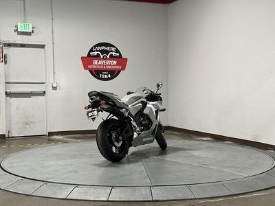 2026 Honda CBR600RR - Photo 8
