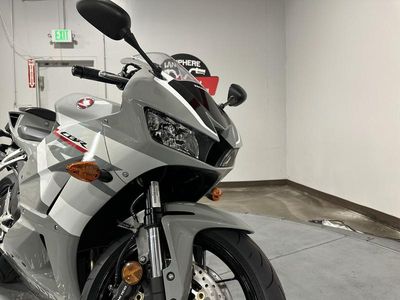 2026 Honda CBR600RR - Photo 15