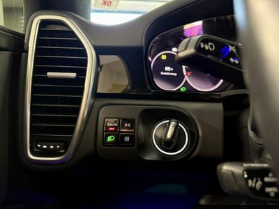2021 Porsche Cayenne - Photo 28